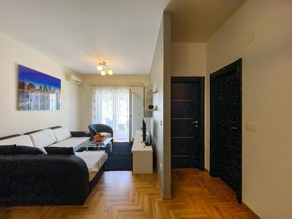 Apartments Luka Bu2 Μπούντβα Εξωτερικό φωτογραφία